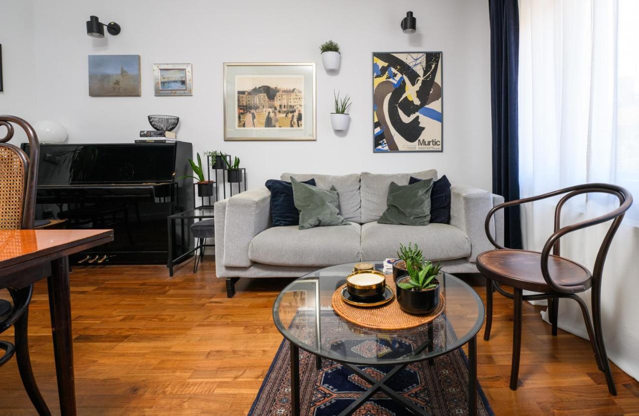 Designer Two-Bedroom Apartment Split Luaran gambar