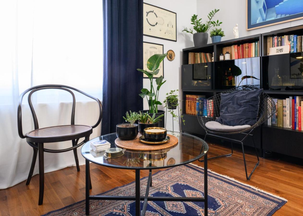 Designer Two-Bedroom Apartment Split Luaran gambar