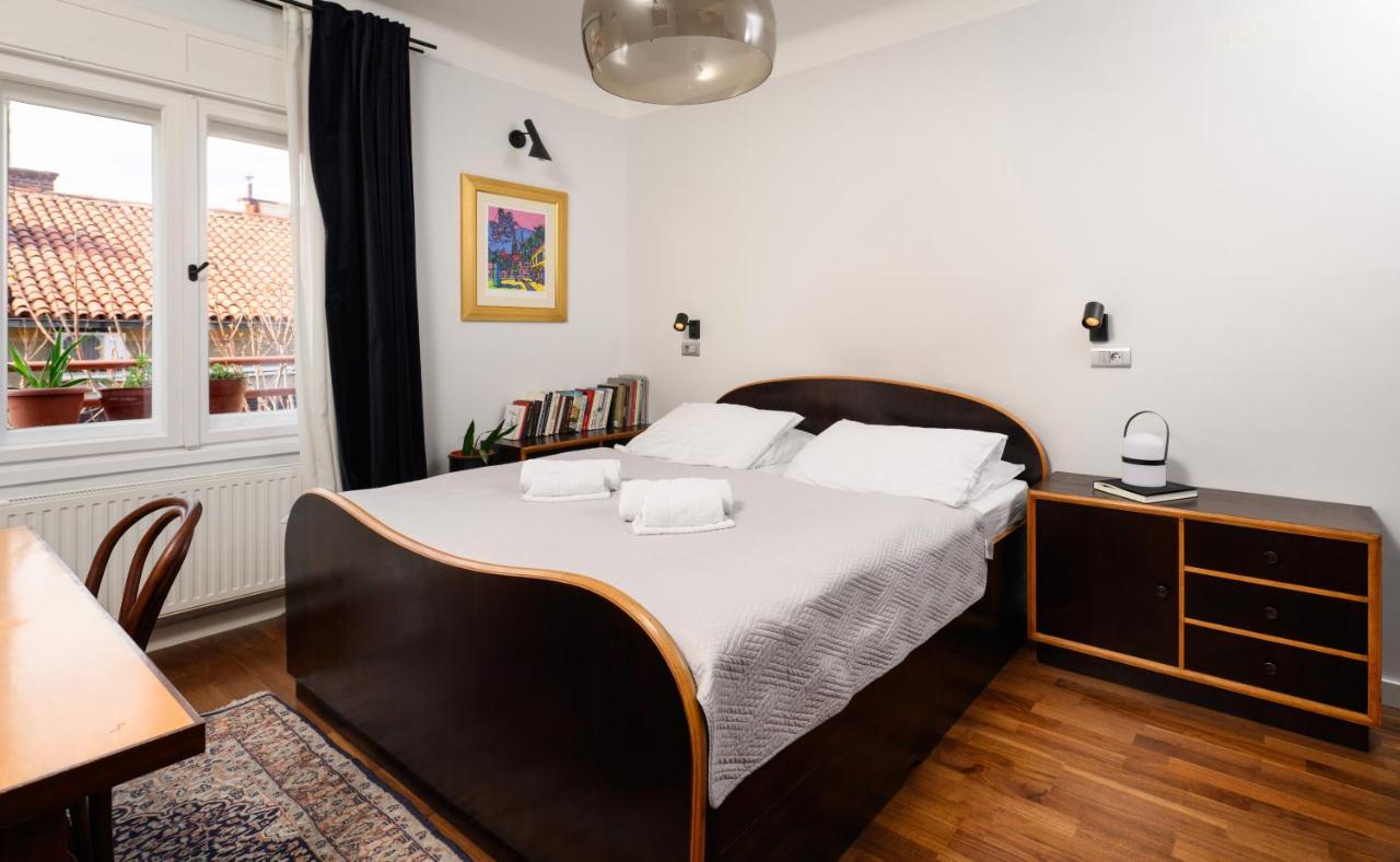 Designer Two-Bedroom Apartment Split Luaran gambar